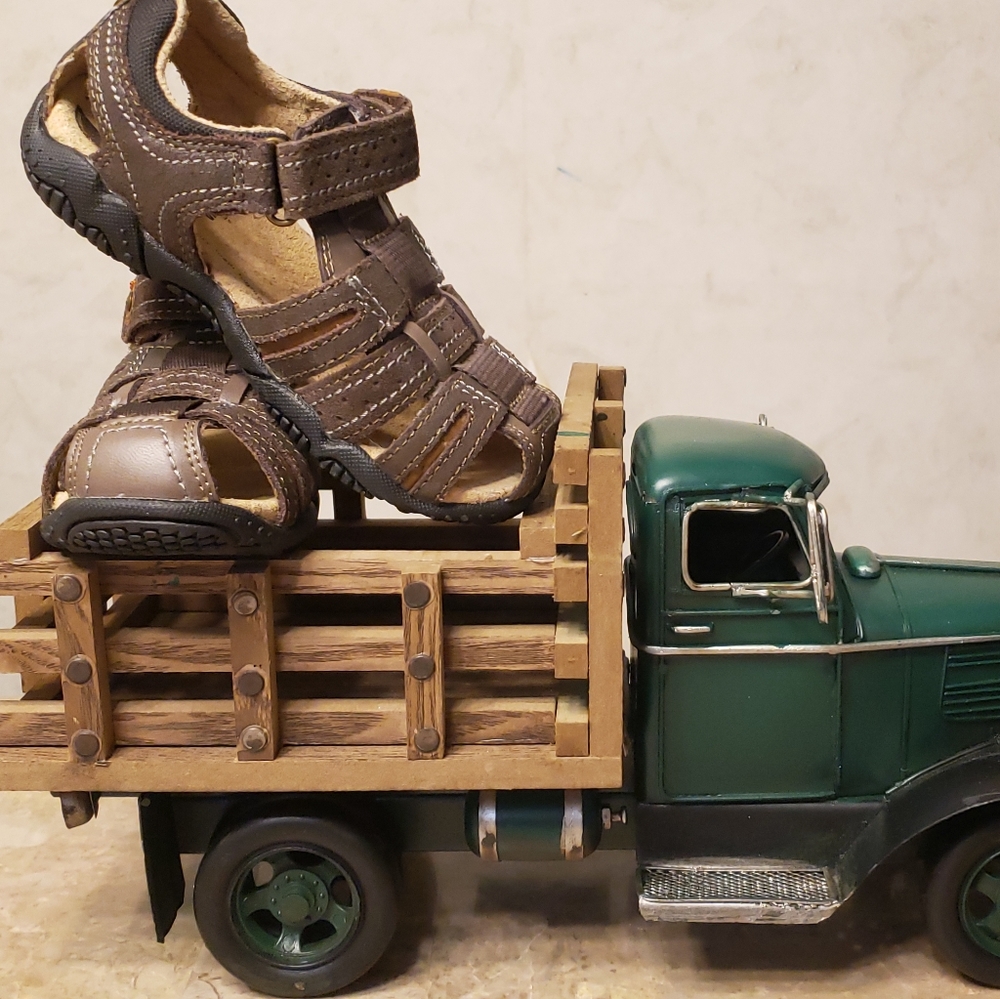 Stirde Rite little boys sandals